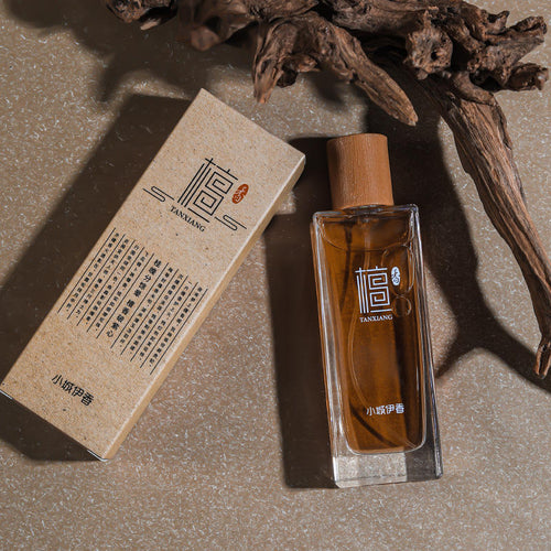 Premium Tam Dao Sandalwood Essence